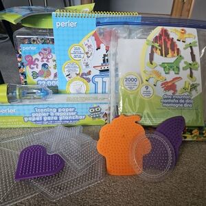 Perla Beads, Dino Kit - Bases, Pick Up Tool, Ironing Paper, Bases